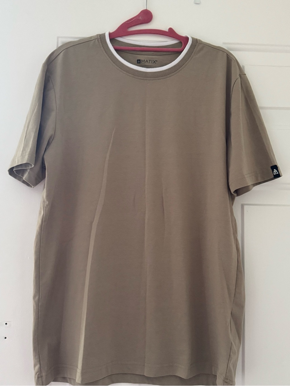 Matix Short-Sleeve Crew T-Shirt in Khaki with Contrast Neck